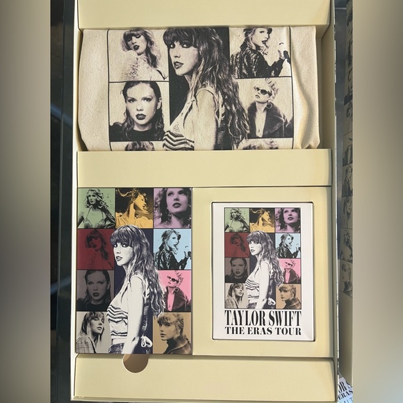 Taylor Swift Eras Tour VIP 4 Ready For It Package - Picture 3 of 4